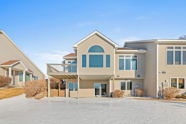 14326 Peninsula Point Drive, Savage, MN 55378