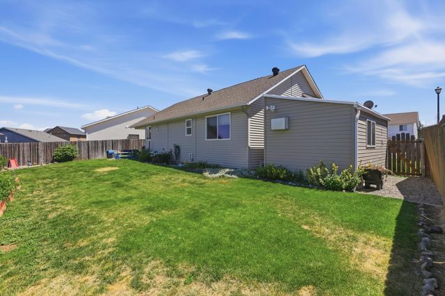 1038 S WEST Dr, Airway Heights, WA 99001