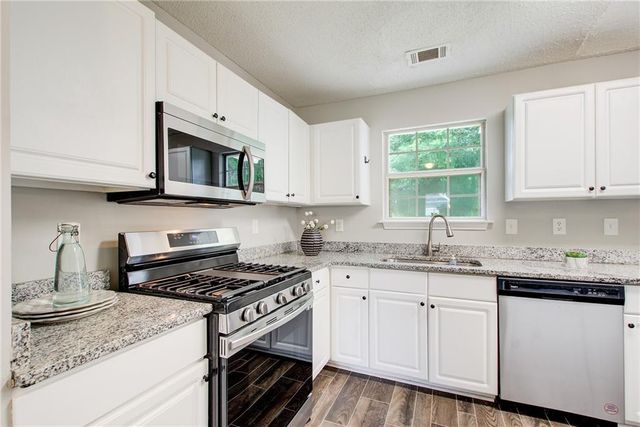 2175 Windstream Lane SW, Marietta, GA 30060