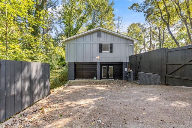 2276 SKYLINE Drive, Gainesville, GA 30501