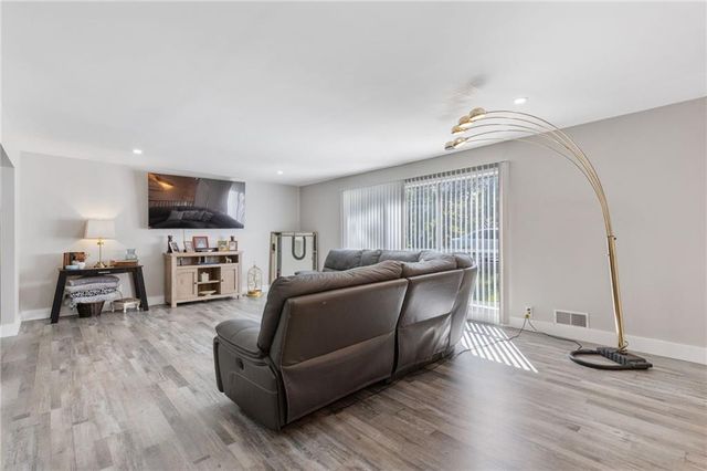 2276 SKYLINE Drive, Gainesville, GA 30501