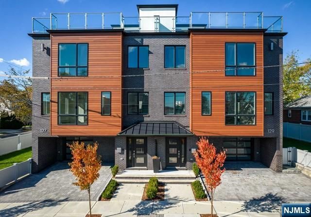 129 Rothwell Avenue, Cliffside Park, NJ 07010