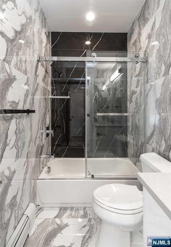 129 Rothwell Avenue, Cliffside Park, NJ 07010