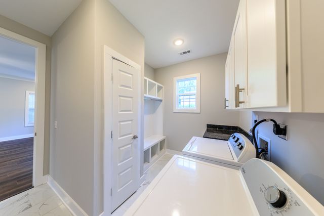 2207D 24th Ave N, Nashville, TN 37208