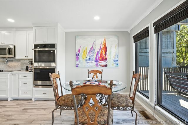 42 Diamond Head Drive 42, Sand Springs, OK 74063