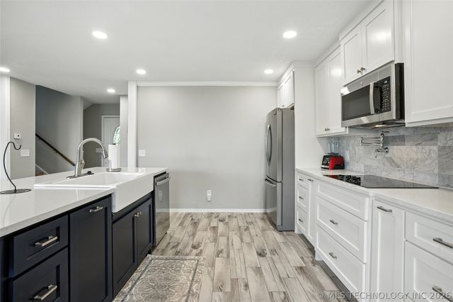 42 Diamond Head Drive 42, Sand Springs, OK 74063