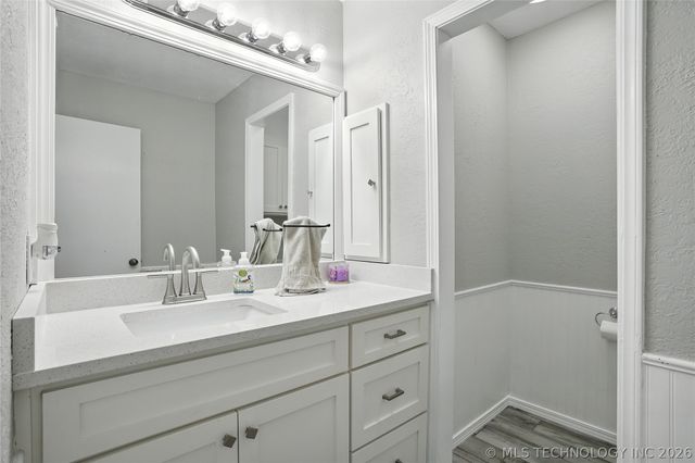 42 Diamond Head Drive 42, Sand Springs, OK 74063