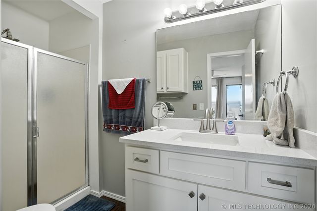 42 Diamond Head Drive 42, Sand Springs, OK 74063