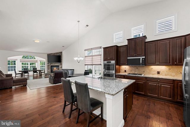 25079 CHAFEE CIR, Aldie, VA 20105