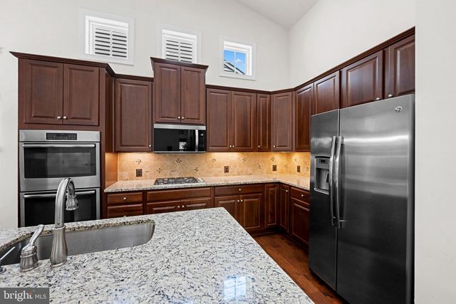 25079 CHAFEE CIR, Aldie, VA 20105