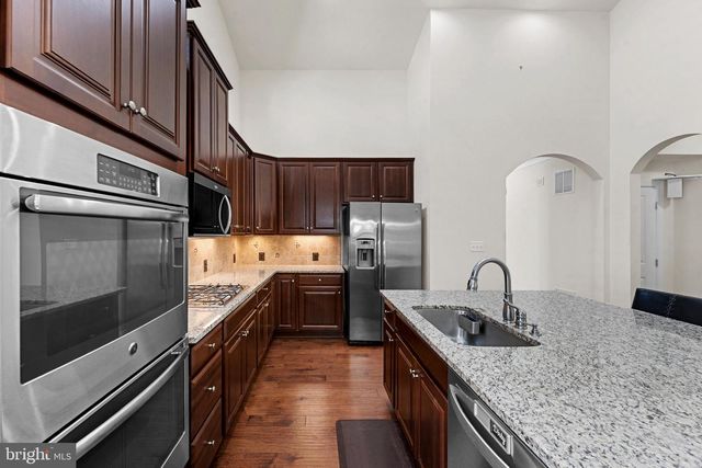 25079 CHAFEE CIR, Aldie, VA 20105