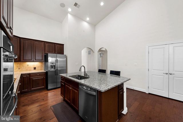 25079 CHAFEE CIR, Aldie, VA 20105