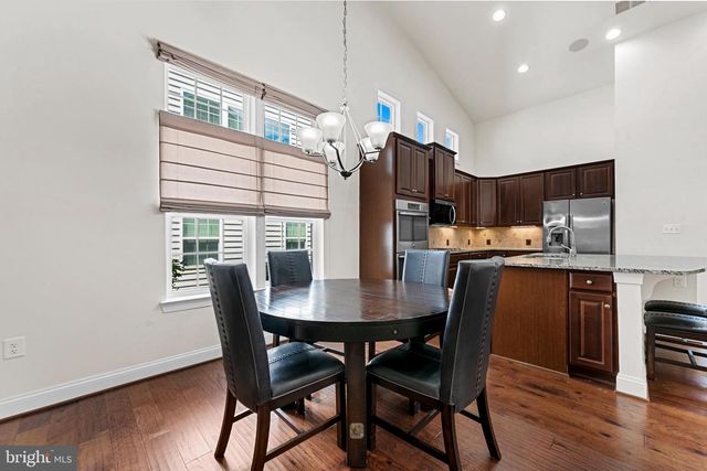 25079 CHAFEE CIR, Aldie, VA 20105