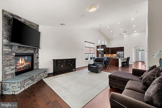 25079 CHAFEE CIR, Aldie, VA 20105