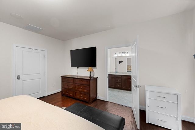 25079 CHAFEE CIR, Aldie, VA 20105