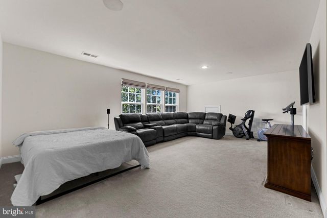 25079 CHAFEE CIR, Aldie, VA 20105