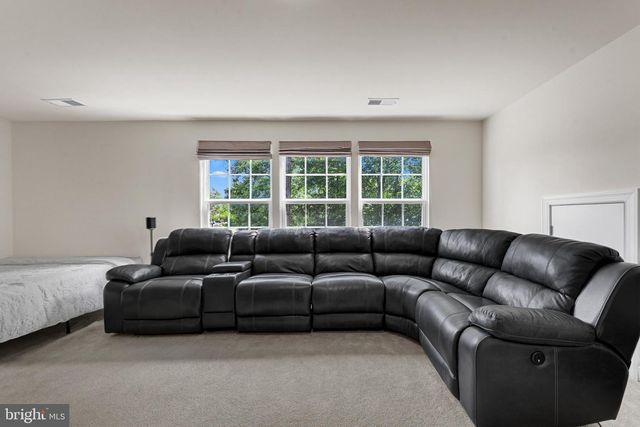 25079 CHAFEE CIR, Aldie, VA 20105