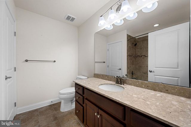 25079 CHAFEE CIR, Aldie, VA 20105