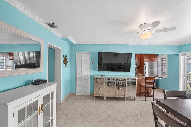 1187 Hillsboro Mile 9e, Hillsboro Beach, FL 33062