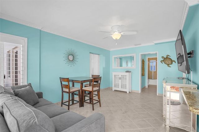 1187 Hillsboro Mile 9e, Hillsboro Beach, FL 33062