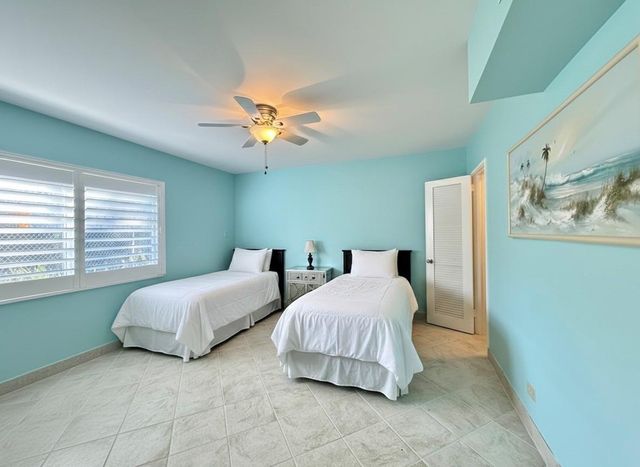 1187 Hillsboro Mile 9e, Hillsboro Beach, FL 33062