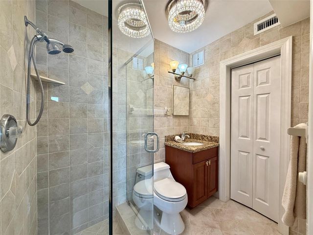 1187 Hillsboro Mile 9e, Hillsboro Beach, FL 33062