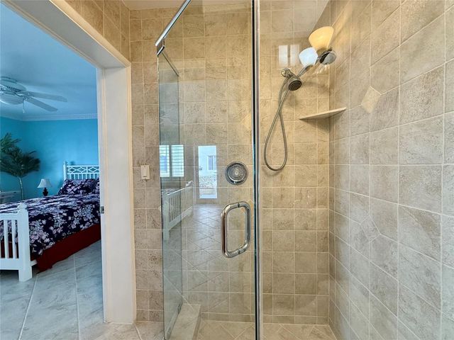 1187 Hillsboro Mile 9e, Hillsboro Beach, FL 33062