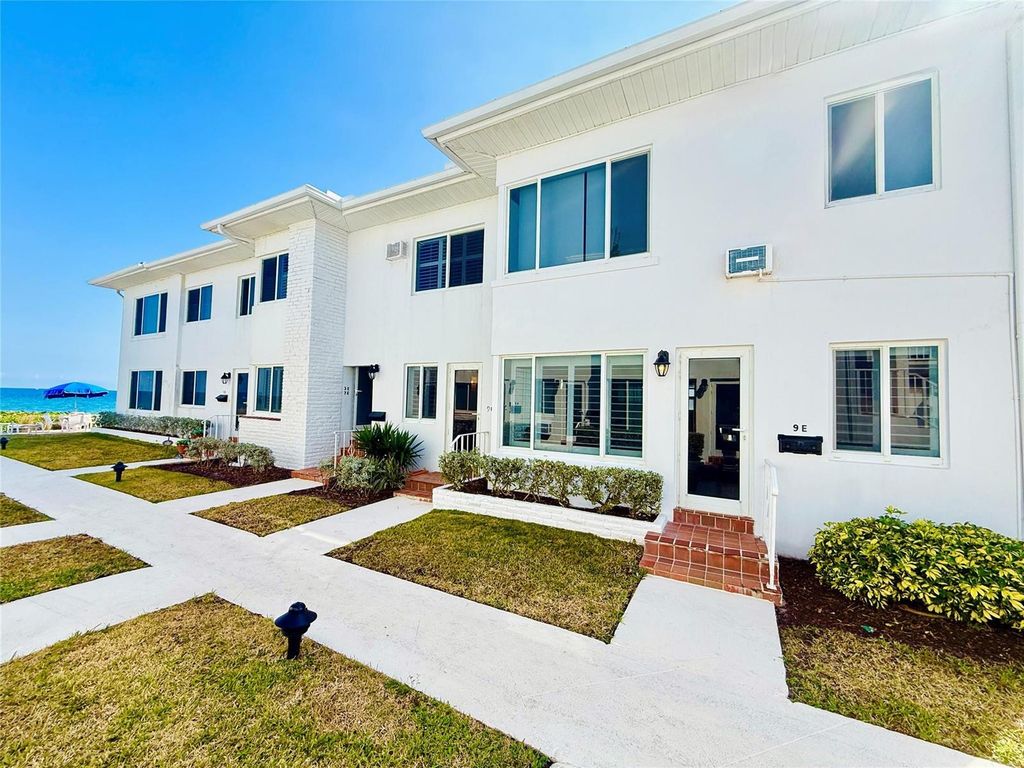 1187 Hillsboro Mile 9e, Hillsboro Beach, FL 33062