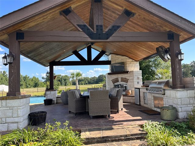2320 W State Highway 11, Pittsburg, TX 75686