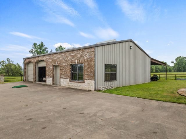 2320 W State Highway 11, Pittsburg, TX 75686