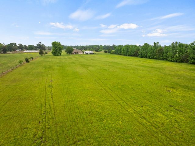 2320 W State Highway 11, Pittsburg, TX 75686