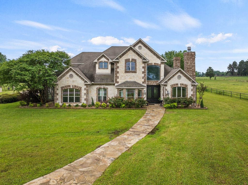 2320 W State Highway 11, Pittsburg, TX 75686