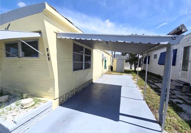 707 49TH AVENUE DRIVE W, Bradenton, FL 34207