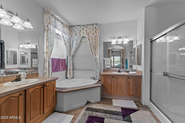 23345 W LOS HUESOS Way, Congress, AZ 85332