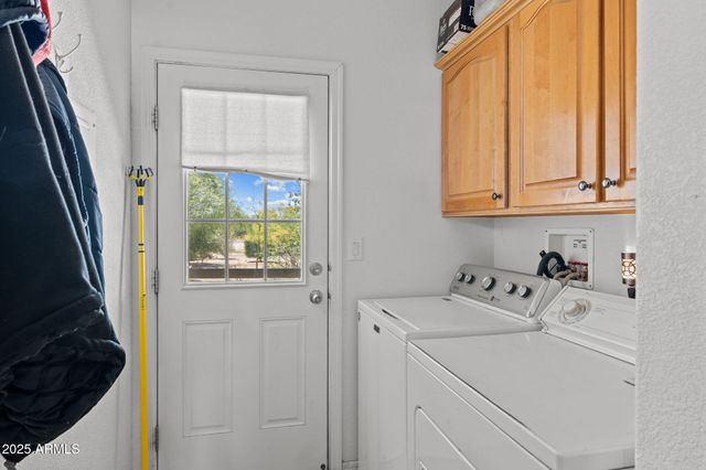 23345 W LOS HUESOS Way, Congress, AZ 85332