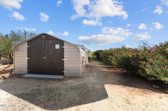 23345 W LOS HUESOS Way, Congress, AZ 85332