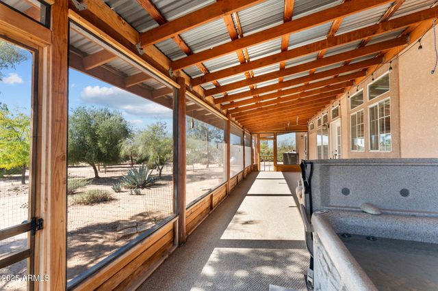 23345 W LOS HUESOS Way, Congress, AZ 85332