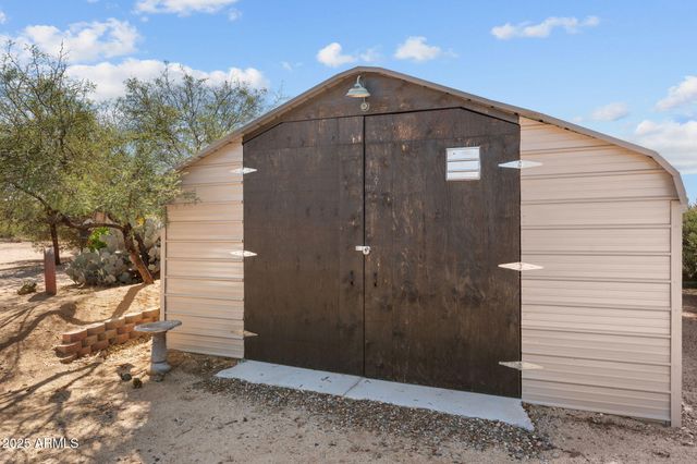 23345 W LOS HUESOS Way, Congress, AZ 85332