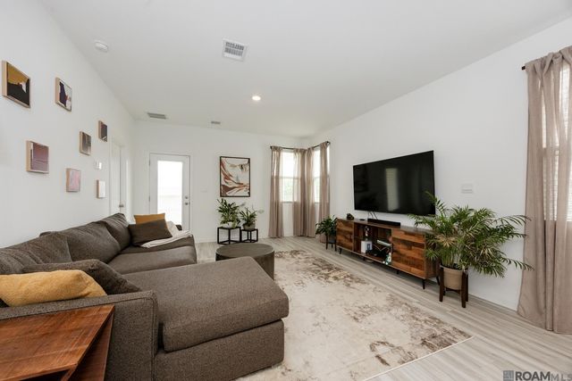 922 Drago Dr, Baton Rouge, LA 70820