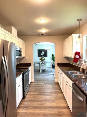 810 Willow Oak, Atlanta, TX 75551