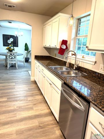 810 Willow Oak, Atlanta, TX 75551