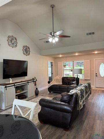 810 Willow Oak, Atlanta, TX 75551