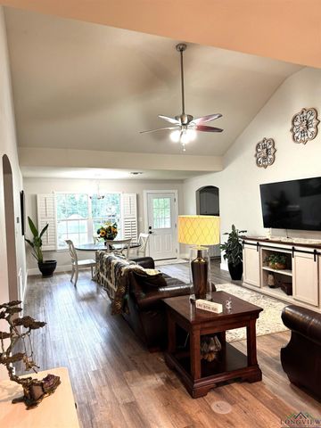 810 Willow Oak, Atlanta, TX 75551