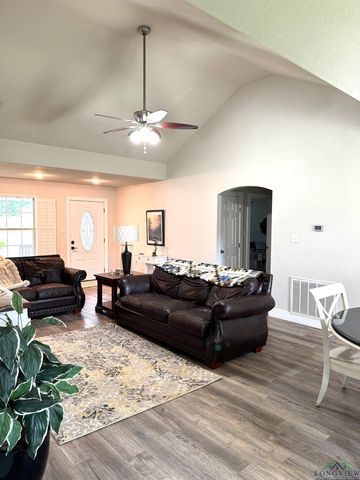 810 Willow Oak, Atlanta, TX 75551