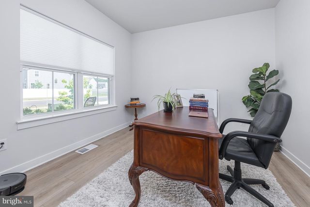 5 PRESLEY WAY, Williamstown, NJ 08094