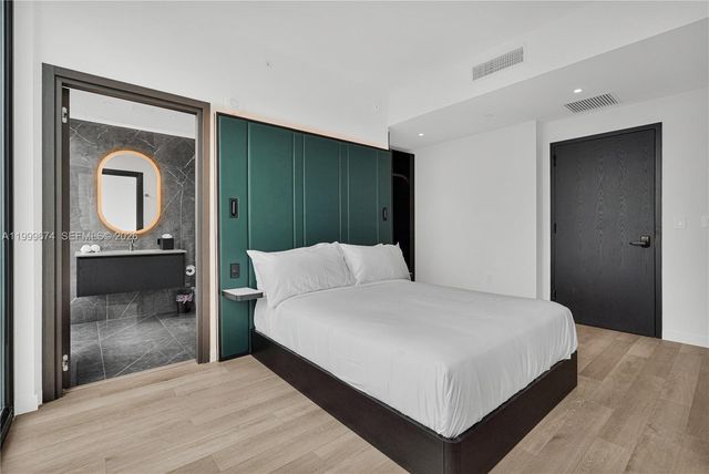 20 NE 11th St 3110, Miami, FL 33132