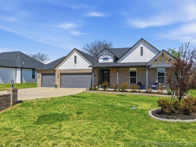 2414 W Union Place, Collinsville, OK 74021