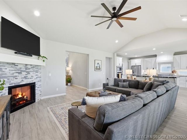 2414 W Union Place, Collinsville, OK 74021