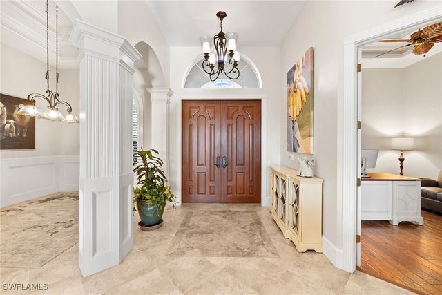 7717 Trent CT, Naples, FL 34113