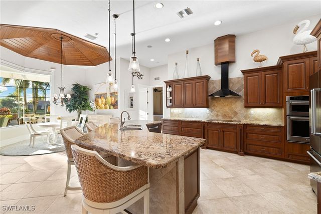 7717 Trent CT, Naples, FL 34113